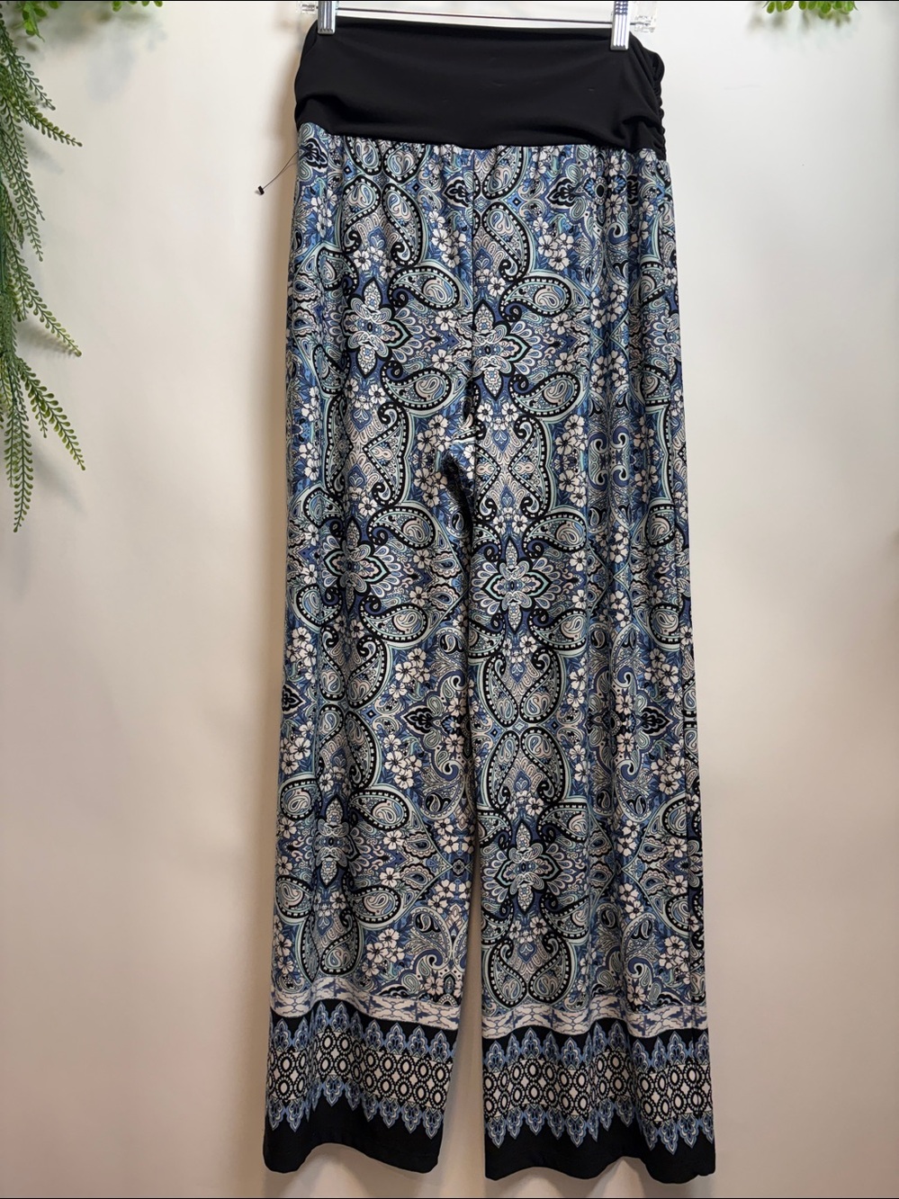 Apt. 9 Black and Blue Wide Leg Pants ( ref T295)